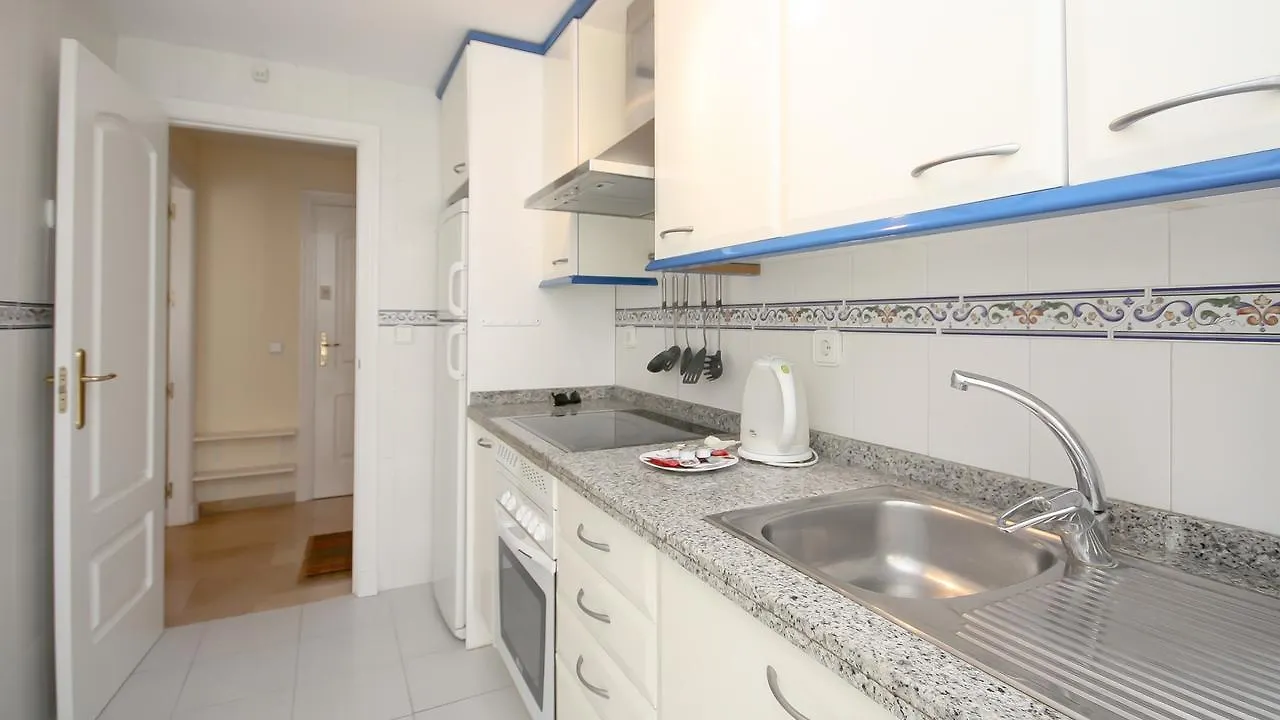 شقة Marina De La Duquesa 827 مانيلفا 0*,  إسبانيا